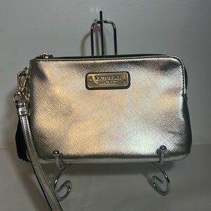 Victoria’s secret cosmetic pouch